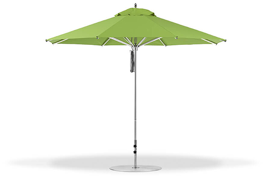 7.5' Octagon Aluminum Market Umbrella